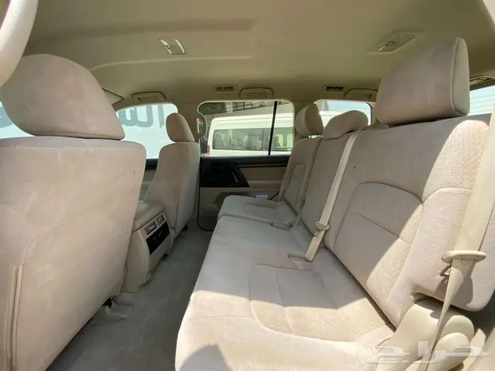 تويوتا لاندكروزر GXR موديل 2021 15