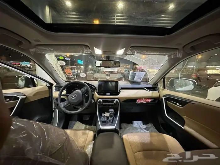 تويوتا راف فور اكس ال اي بنزين 2025 9