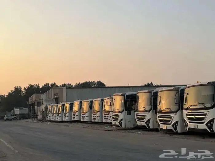 تأجير باصات وقلابات ووايتات مياه وبيك اب 2