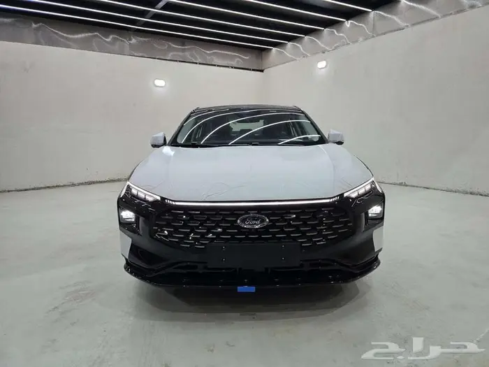 فورد تورس تيتانيوم 2026 1