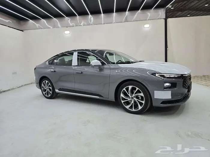 فورد تورس تيتانيوم 2026 7