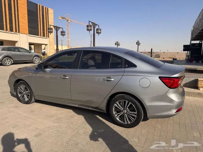 للبيع MG 5 موديل 2023 Luxury (فل كامل) للتنازل مصرف الانماء 5