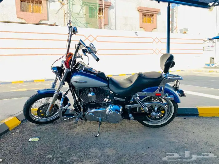 Harley Davidson dyna super glide custom 2010 14