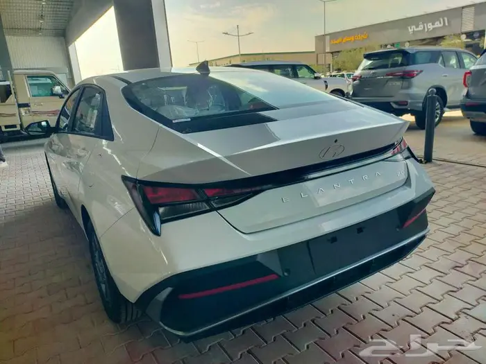 هيونداي النترا gl 2026 11