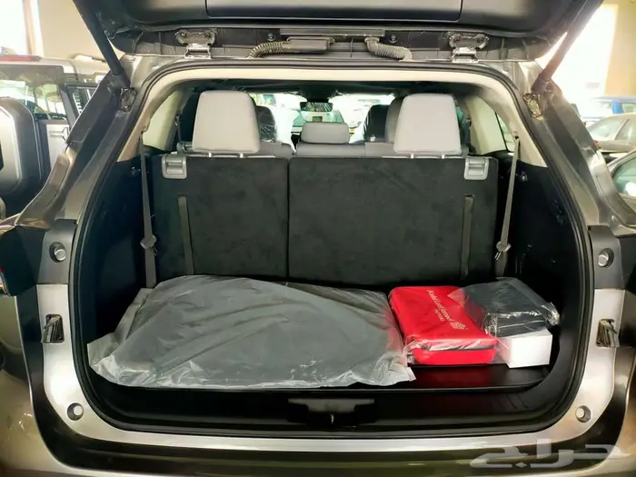 تويوتا هايلندر gle 9