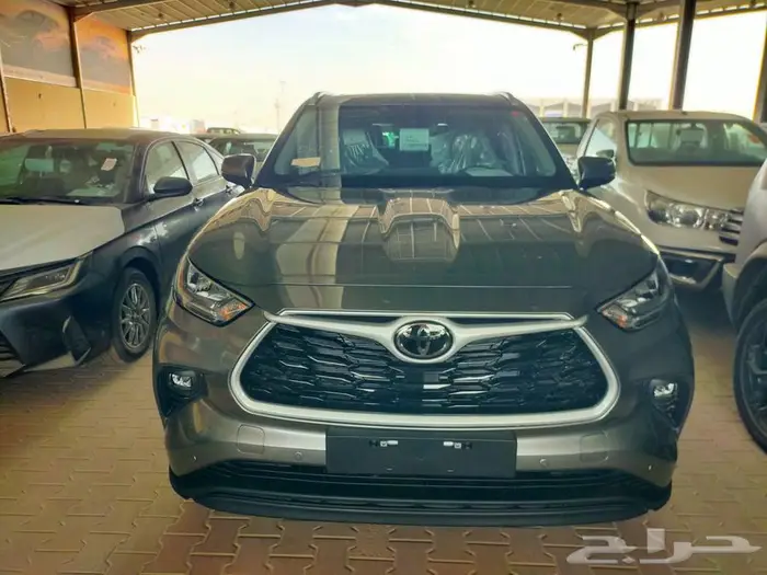 تويوتا هايلندر gle 0