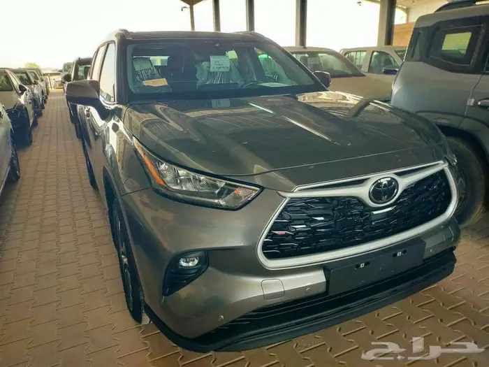 تويوتا هايلندر gle 13