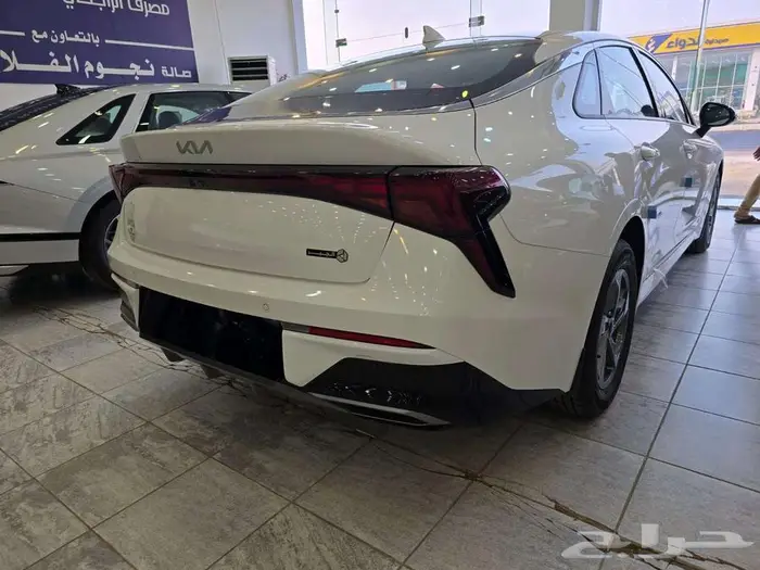 كيا K5 استاندر 2025 3