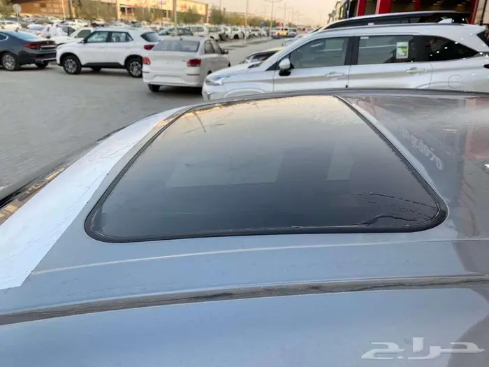 تويوتا كامري (LE) اصفار 2025 4 سلندر 2500 سي سي 18