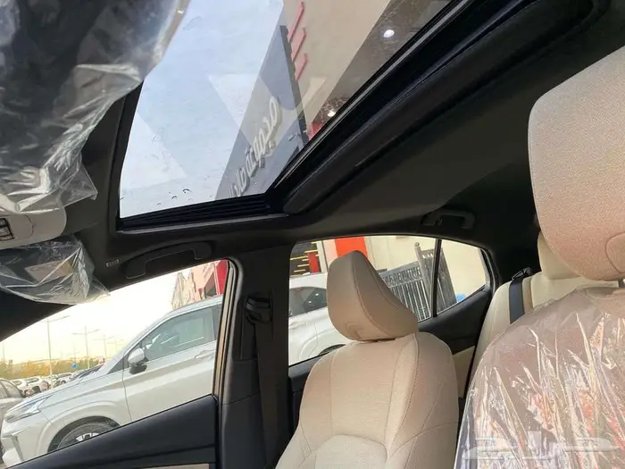 تويوتا كامري (LE) اصفار 2025 4 سلندر 2500 سي سي 20