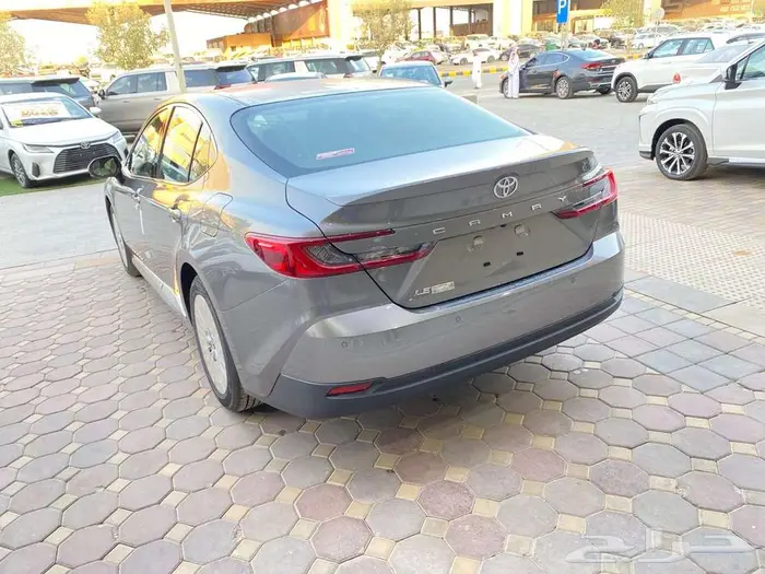 تويوتا كامري (LE) اصفار 2025 4 سلندر 2500 سي سي 8