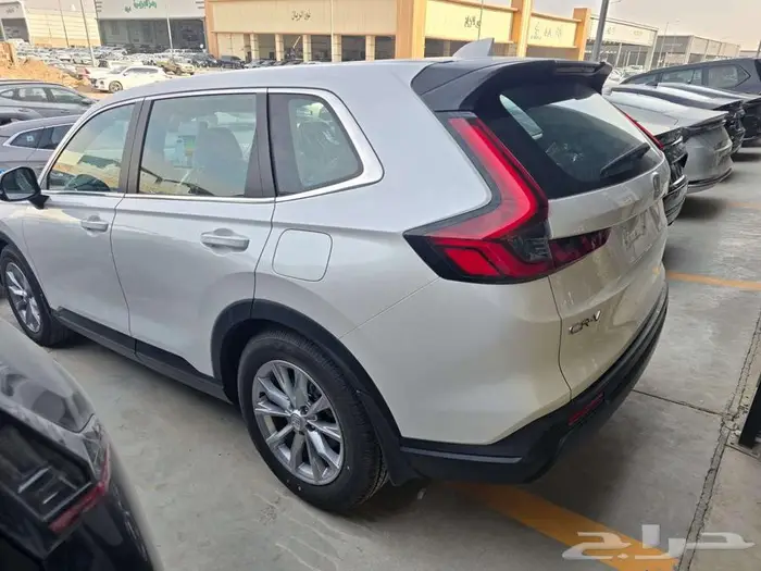 هوندا C_RV موديل 2025 سعودي 2