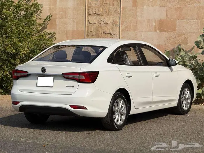 ام جي 5 موديل 2023 استاندر بدي بلد 4