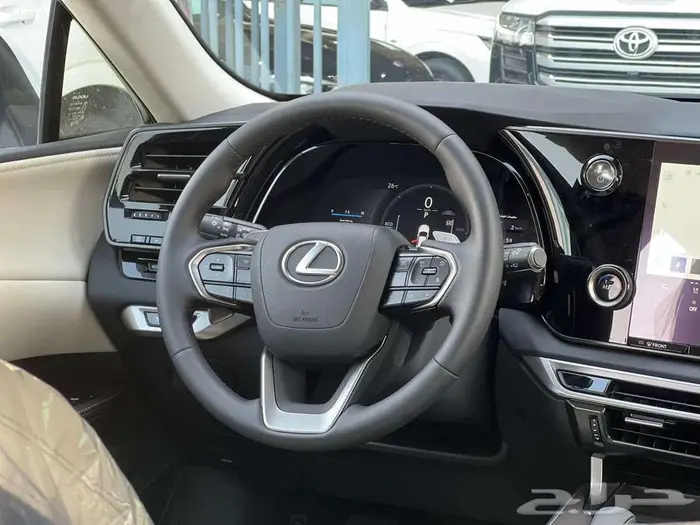 لكزس ار اكس 350 هايبرد 2025 خليجي 9