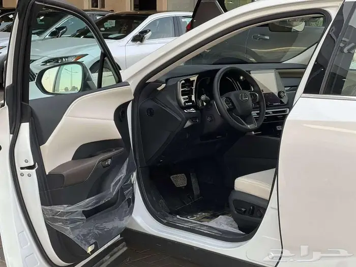 لكزس ار اكس 350 هايبرد 2025 خليجي 5