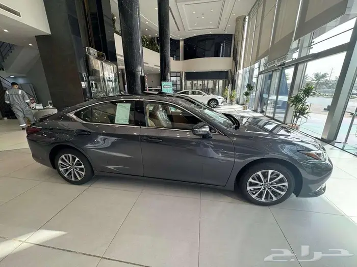 لكزس ES 250 اليجانت 2025 5