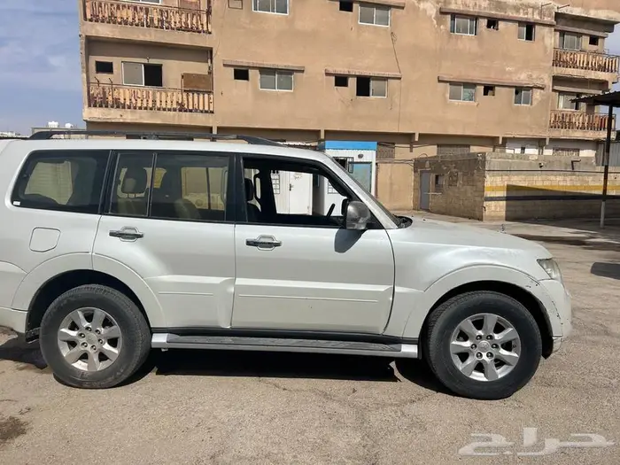 للبيع ميتسوبيشي 2014 باجيرو 0