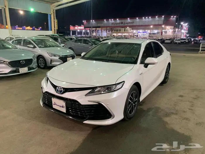 تويوتا كامري موديل 2024 ( هايبرد ) 2