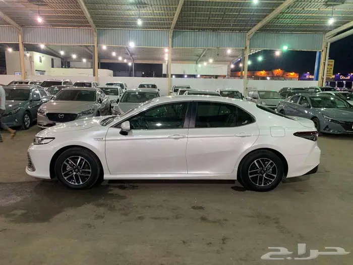 تويوتا كامري موديل 2024 ( هايبرد ) 4