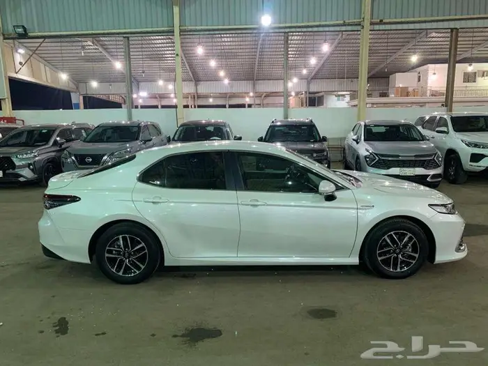 تويوتا كامري موديل 2024 ( هايبرد ) 6