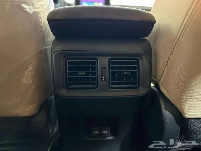 تويوتا راف فور XLE نص فل 2025 جميع الالوان كاش واقساط 11