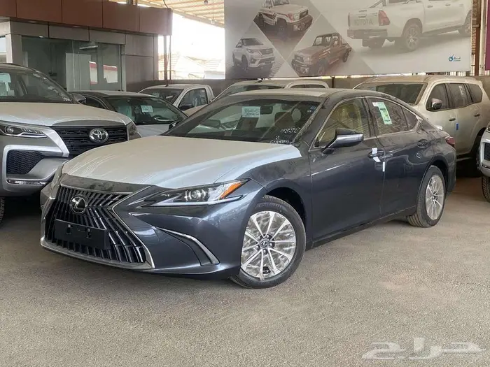 لكزس ES250 2025سعودي aa اقل سعر لدى الفريدي 0