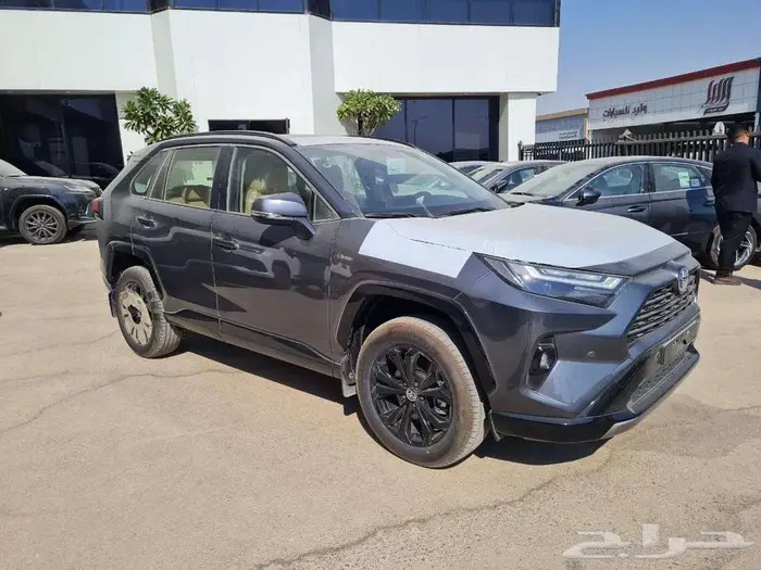 تويوتا راف فور XLE هايبرد موديل 2025 عرض مميز كاش - اقساط 1