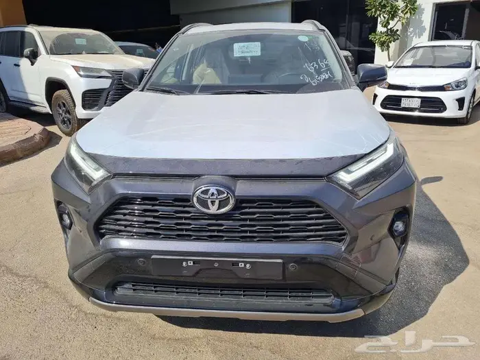 تويوتا راف فور XLE هايبرد موديل 2025 عرض مميز كاش - اقساط 3