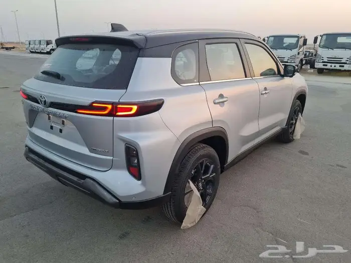 تويوتا اوربان كروز 2026 فئة GLX - عرض كاش وأقساط مميز 3