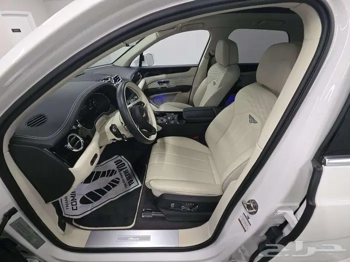 Bentley Bentayga Azure V8 - 2024 - 5.300KM 5