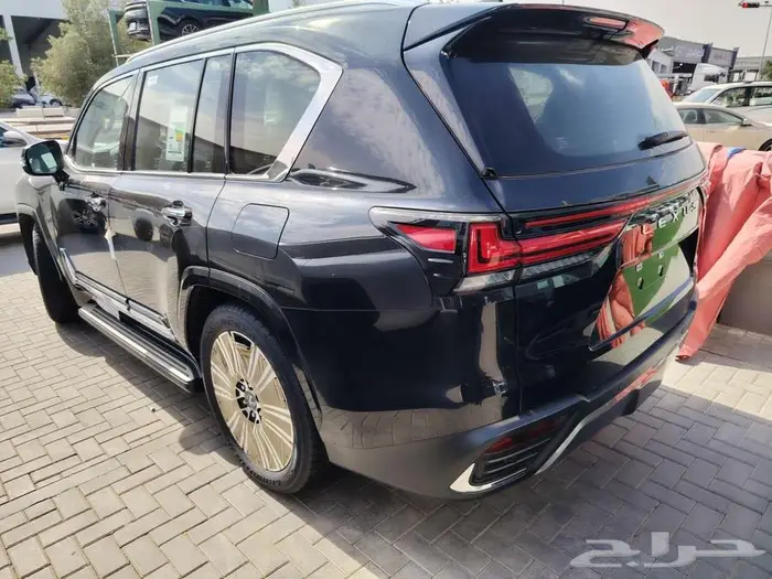 لكزس LX600BB الموديل 2025 4