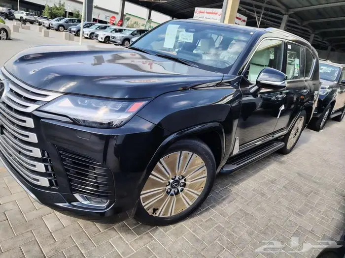 لكزس LX600BB الموديل 2025 5