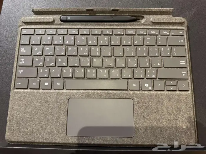 Surface Pro Keyboard لوحة مفاتيح سيجنتشر أصلية مع قلم أصلي 0