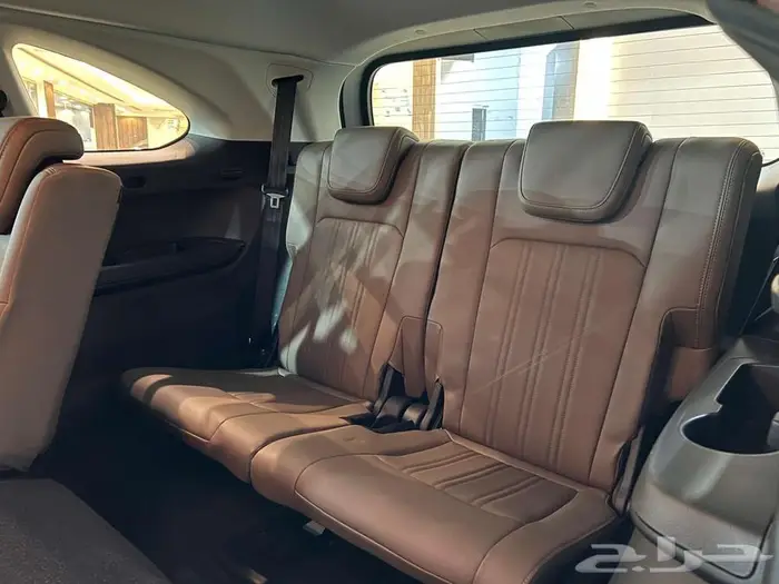 ايسوزو MU-X موديل 2024 فل كامل دبل لدى خالد للسيارات 15