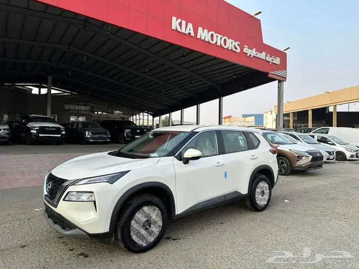 نيسان اكس تريل استاندر 7راكب دفع امامي 2026 اقساط او كاش 0