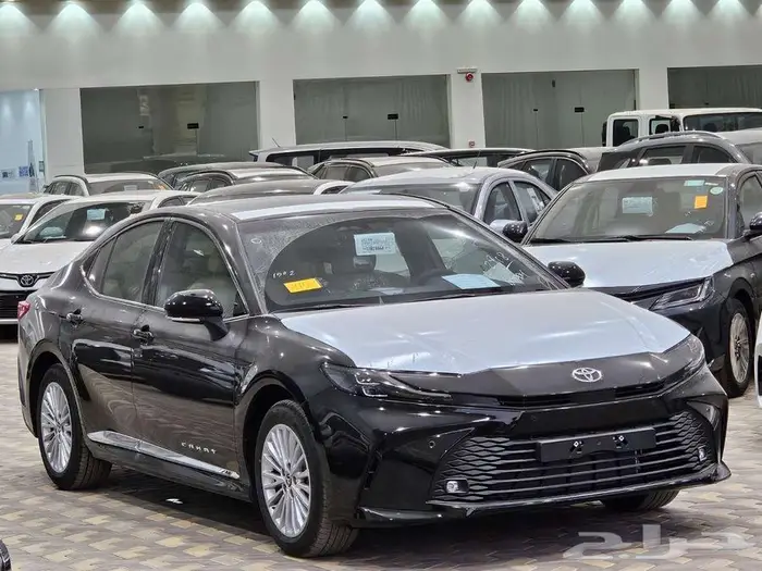 تويوتا كامري LE بنزين 2025 أقساط وكاش 0