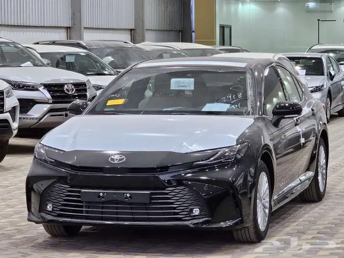 تويوتا كامري LE بنزين 2025 أقساط وكاش 2