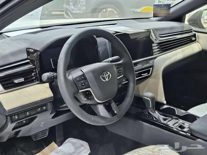 تويوتا كامري LE بنزين 2025 أقساط وكاش 13