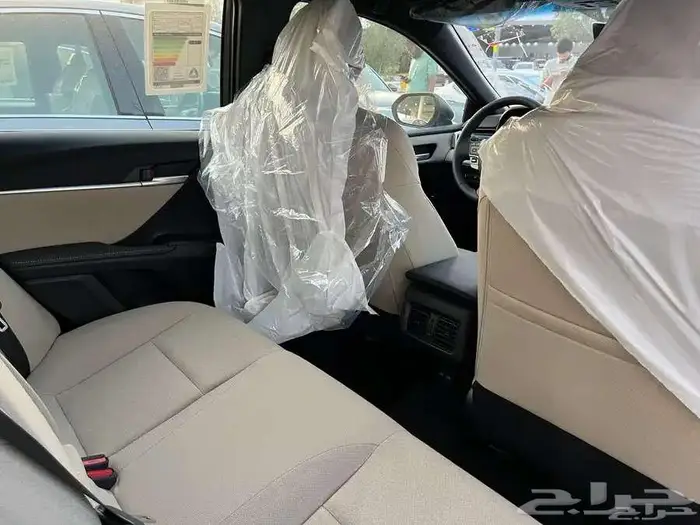 تويوتا كامري LE بنزين 2025 سعودي 5