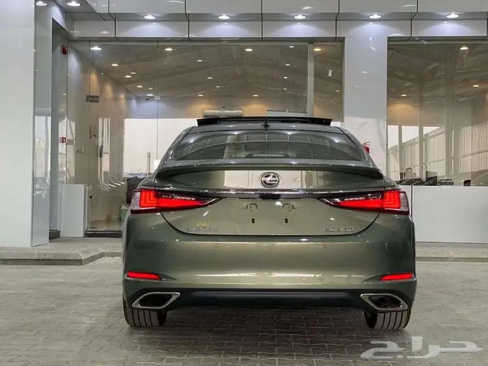 لكزس ES 350 CC بانوراما 2025 - خليجي - عرض نهايه العام 6