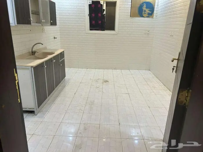 شقة للإيجار   حي الرحمانية  جدة 3