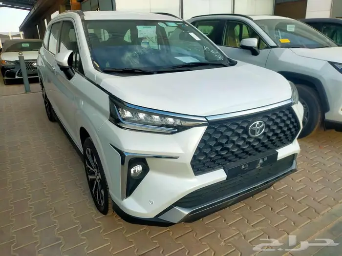 تويوتا  يلوز 2025 1