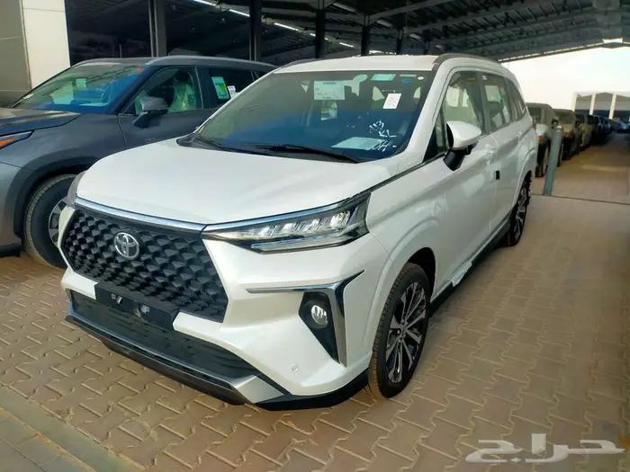 تويوتا  يلوز 2025 2