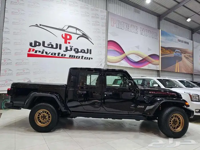 جيب جلاديتور روبيكون 2022 11