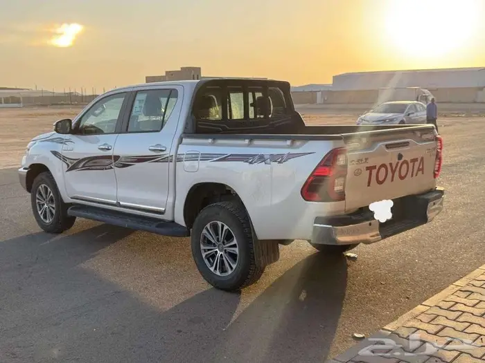 تويوتا هايلكس غمارتين دبل بنزين اوتوماتيك 2025 ممشى 3000 4