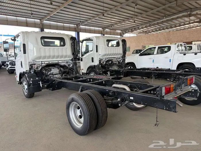 ايسوزو دينا 4 طن 4.35م (اقل سعر) 1