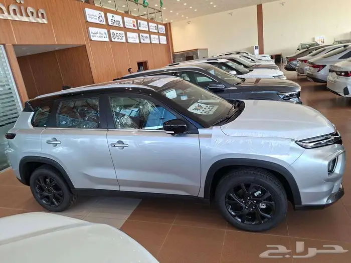 تويوتا اوربان كروزر 2025 فل كامل GLX 1