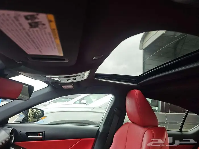 2024 Lexus IS 500 F SPORT Performance Premium شبه اصفار 12