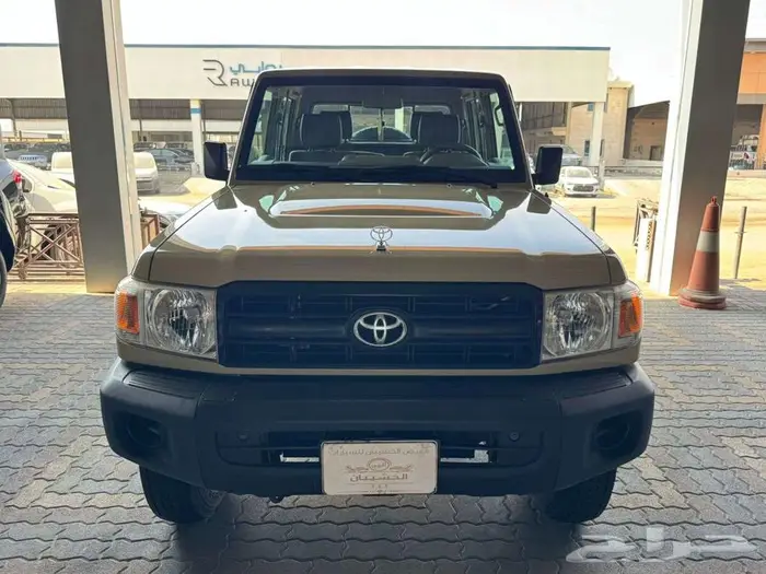 للبيع تويوتا شاص غمارتين 2016 دبل سعودي بنزين ( مخزززنة ) 0