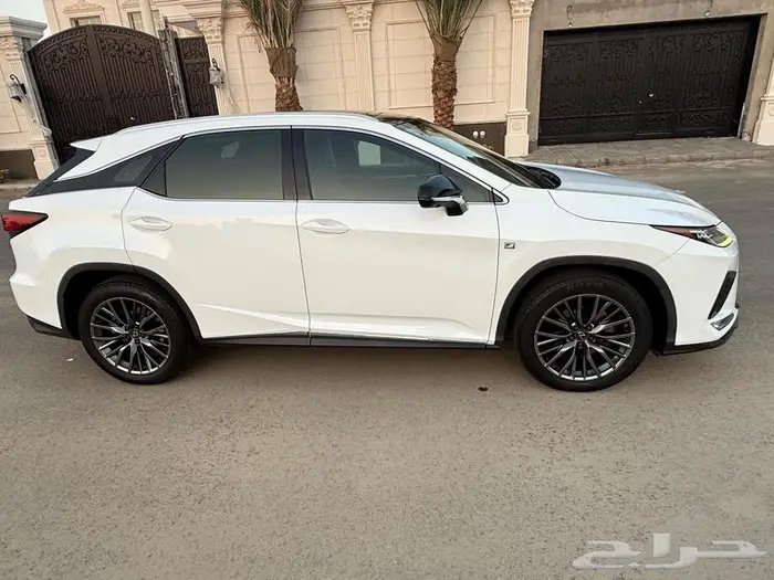 لكزس RX 350 2020 4